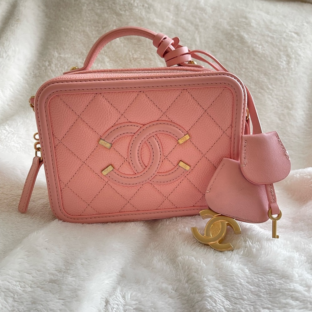 ❌SOLD❌ Chanel Small Pink Filigree Handbag/Crossbody Bag